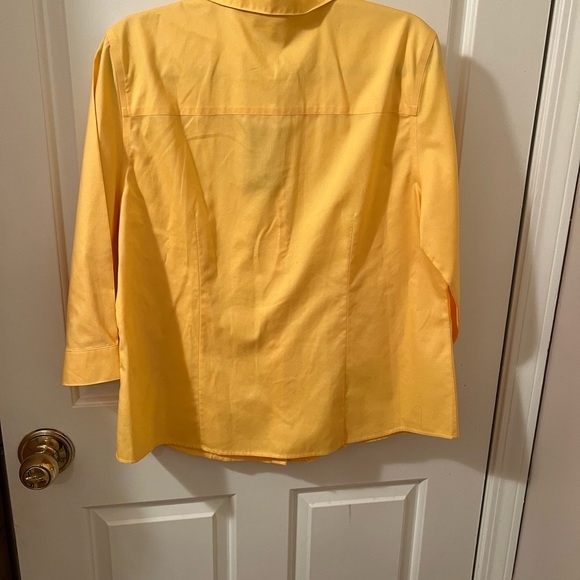 Chico’s Non Iron Cotton Top NWOT Size 12 - Picture 6 of 10